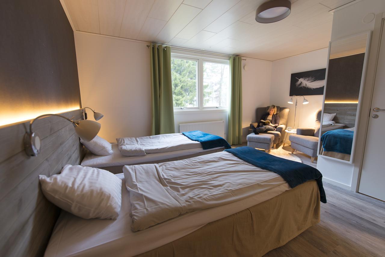 Pine Bay Lodge Person エクステリア 写真